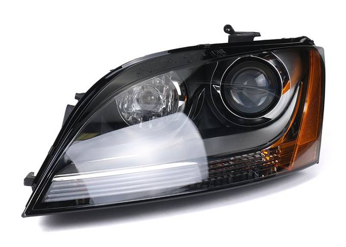 Audi Headlight Assembly - Driver Side (Xenon) (Adaptive) 8J0941029L